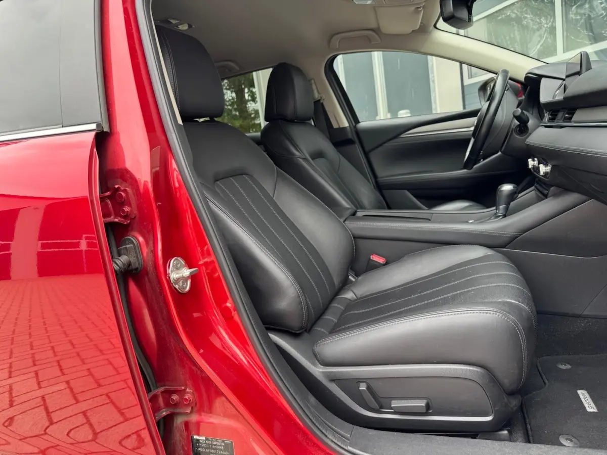 2.0 SkyActiv-G 165 Business Automaat | Leder | Adaptive cruise | 360 camera | Carplay | LED | DAB | Trekhaak
