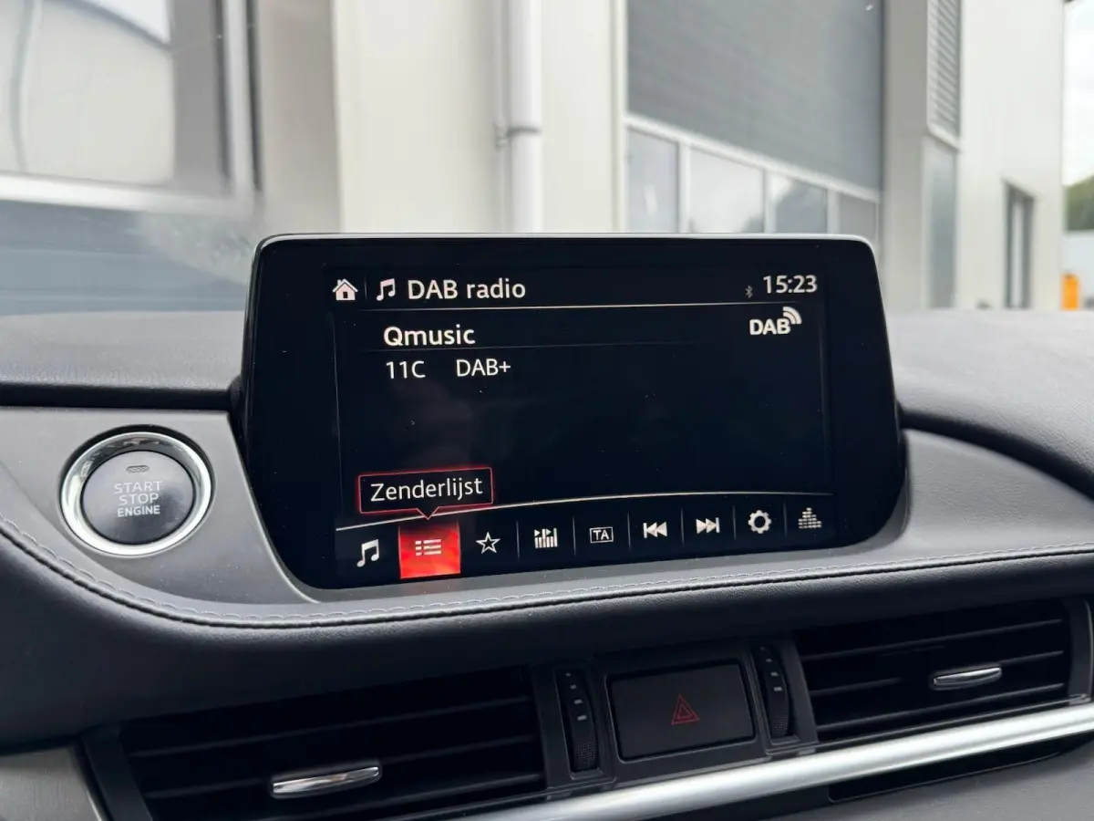 2.0 SkyActiv-G 165 Business Automaat | Leder | Adaptive cruise | 360 camera | Carplay | LED | DAB | Trekhaak