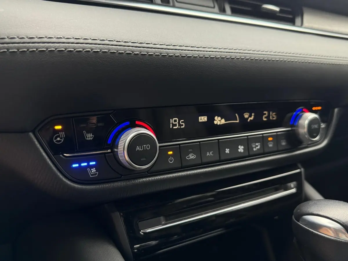 2.0 SkyActiv-G 165 Business Automaat | Leder | Adaptive cruise | 360 camera | Carplay | LED | DAB | Trekhaak