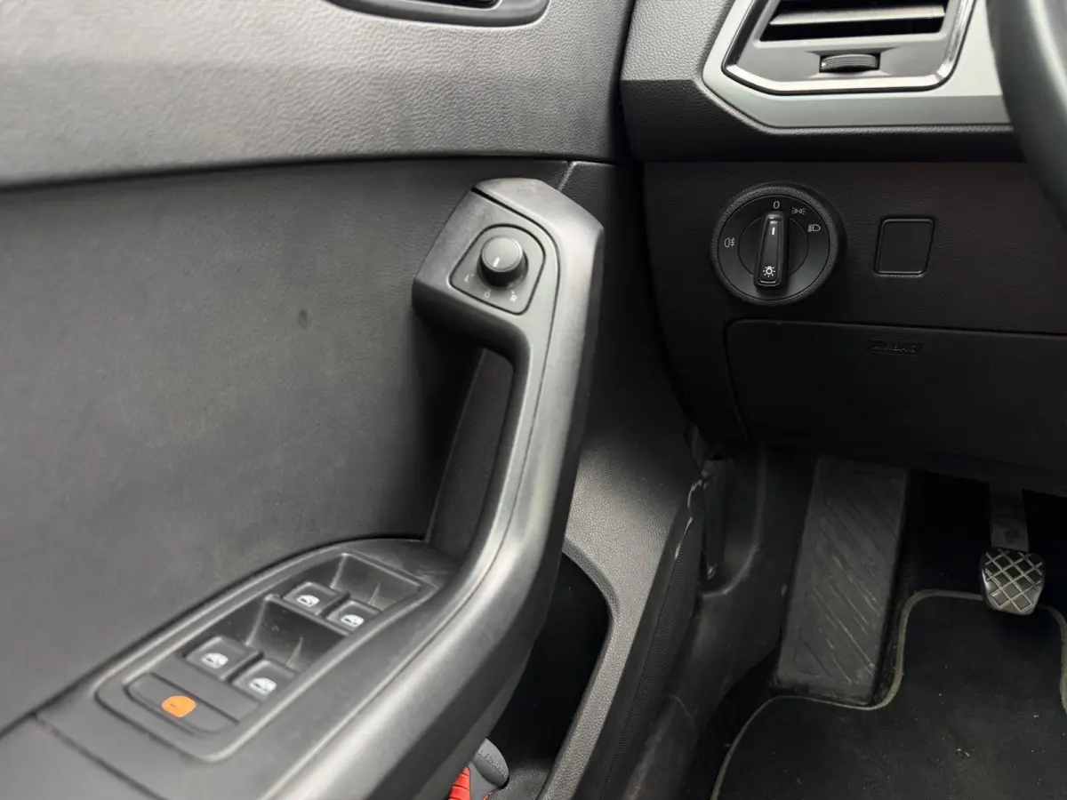 1.0 TSI Style | LED | CarPlay | Navigatie | Climate | Cruise