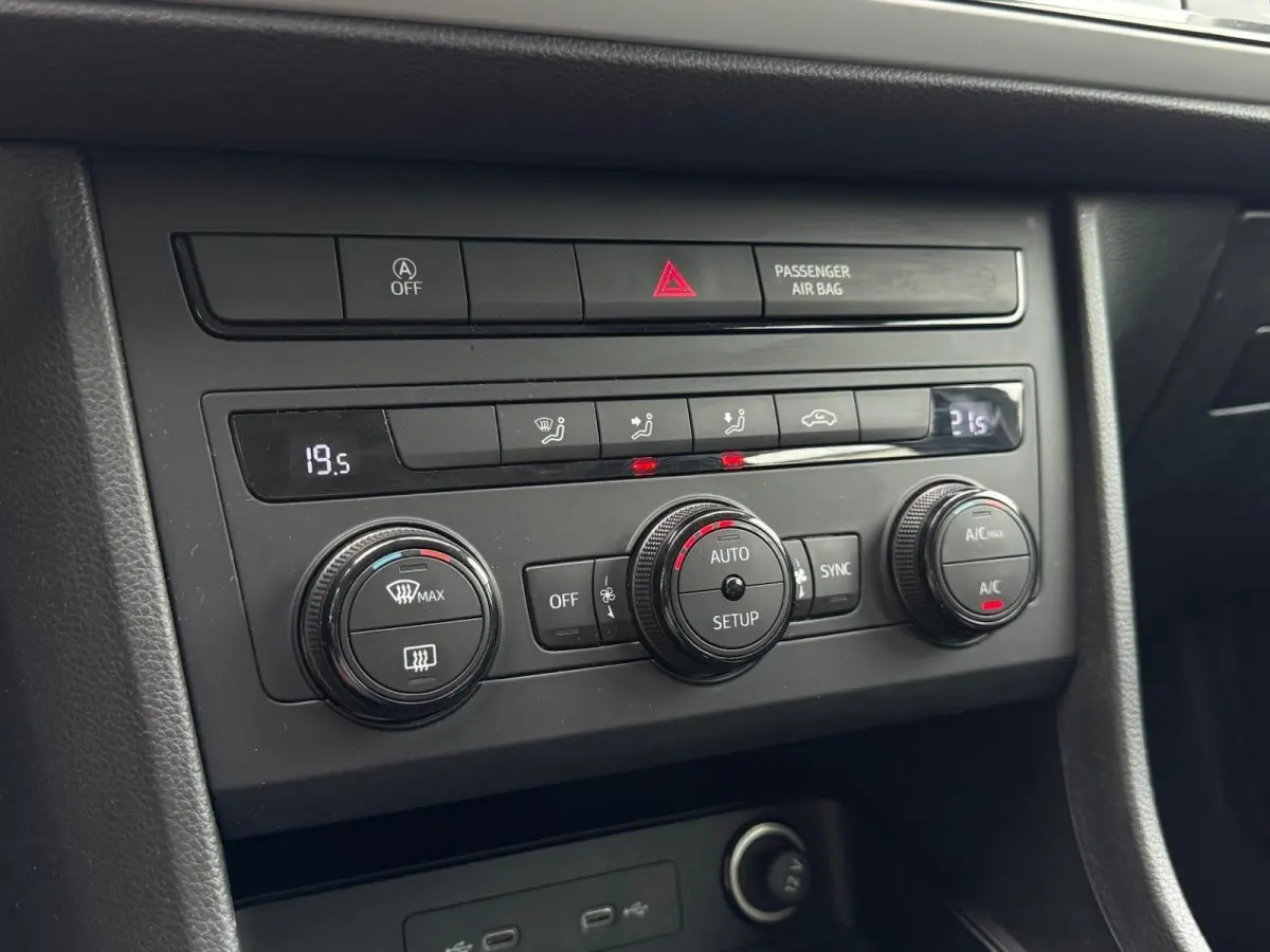 1.0 TSI Style | LED | CarPlay | Navigatie | Climate | Cruise