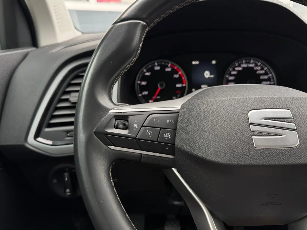 1.0 TSI Style | LED | CarPlay | Navigatie | Climate | Cruise