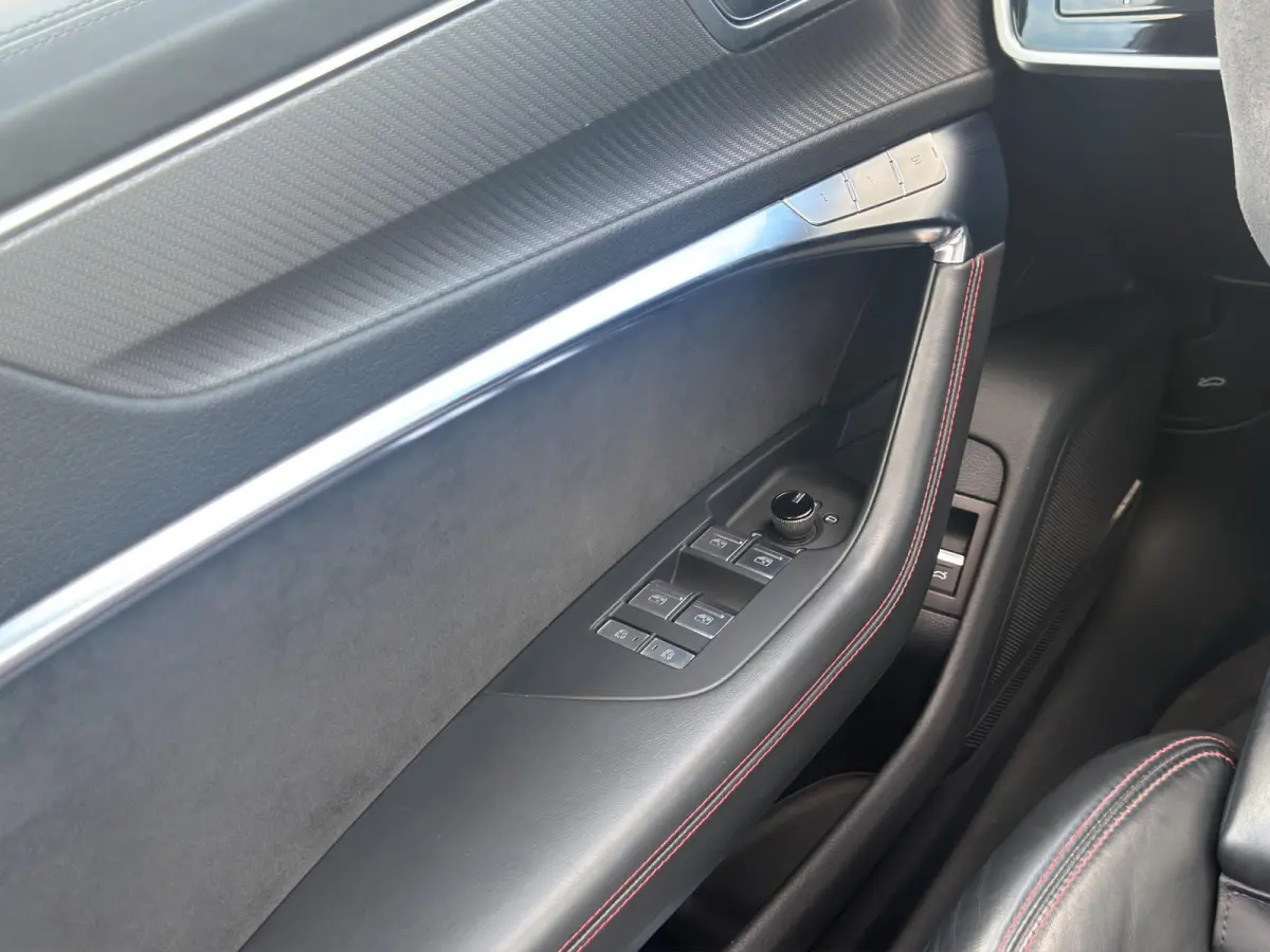 RS 6 TFSI quattro Dynamiq+ |Pano|Keramisch|B&O