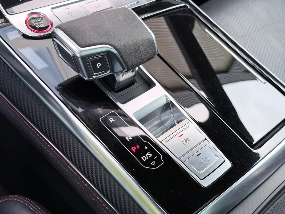 RSQ8 4.0 TFSI quattro Carbon/Keramisch/HuD
