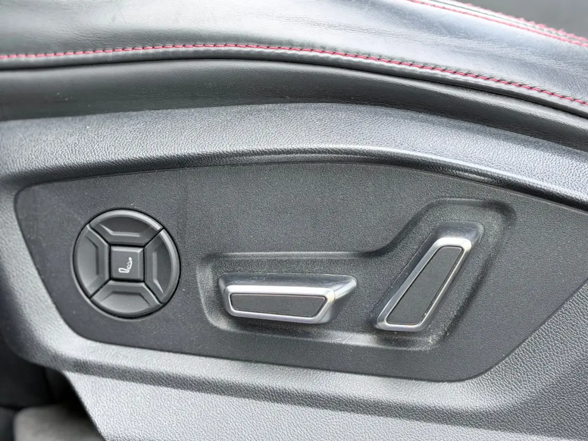 RSQ8 4.0 TFSI quattro Carbon/Keramisch/HuD