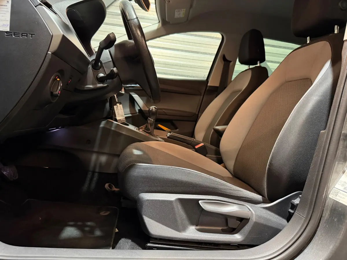 1.0 TSI Style Business Intense NAVI/CARPLAY/CRUISE/CAMERA/PDC/ACC/FRONT-ASSIST/VDOH/12-MND-GARANTIE