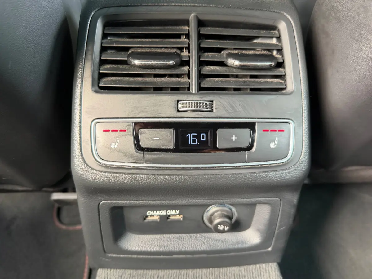 2.9 TFSI RS 4 quattro PANO.HUD.LEER.CLIMA.B&O.VOLL!
