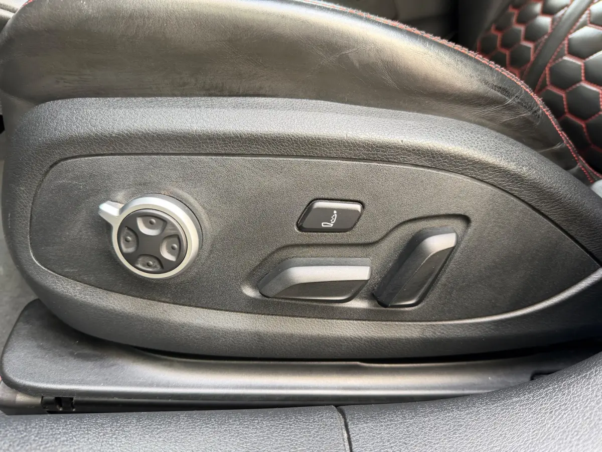 2.9 TFSI RS 4 quattro PANO.HUD.LEER.CLIMA.B&O.VOLL!