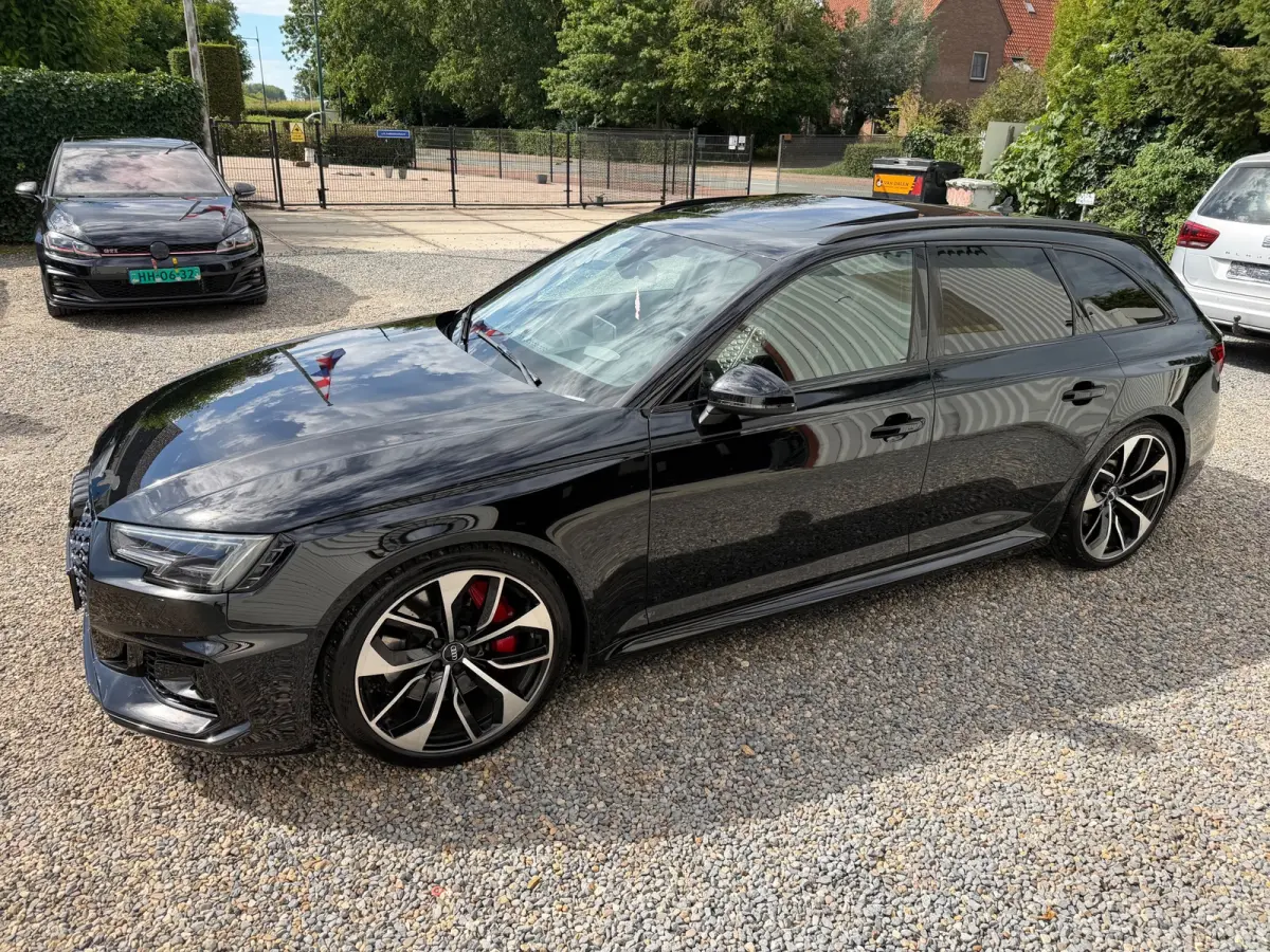 2.9 TFSI RS 4 quattro PANO.HUD.LEER.CLIMA.B&O.VOLL!