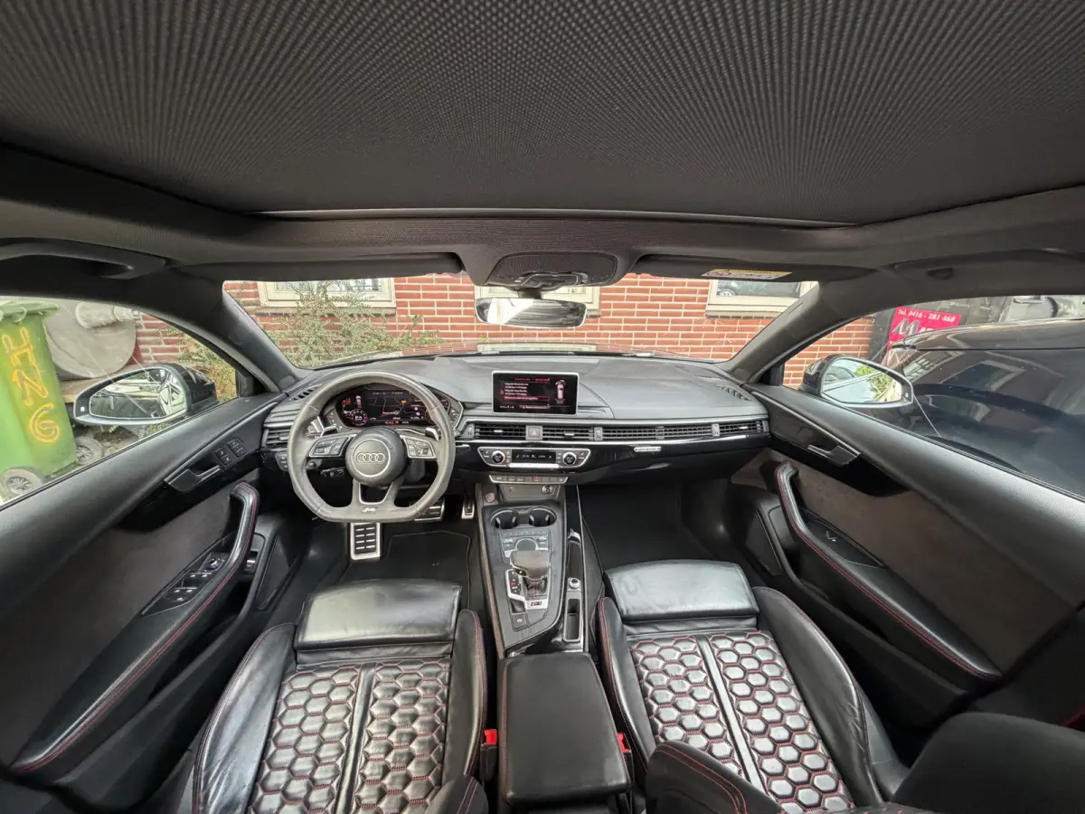 2.9 TFSI RS 4 quattro PANO.HUD.LEER.CLIMA.B&O.VOLL!