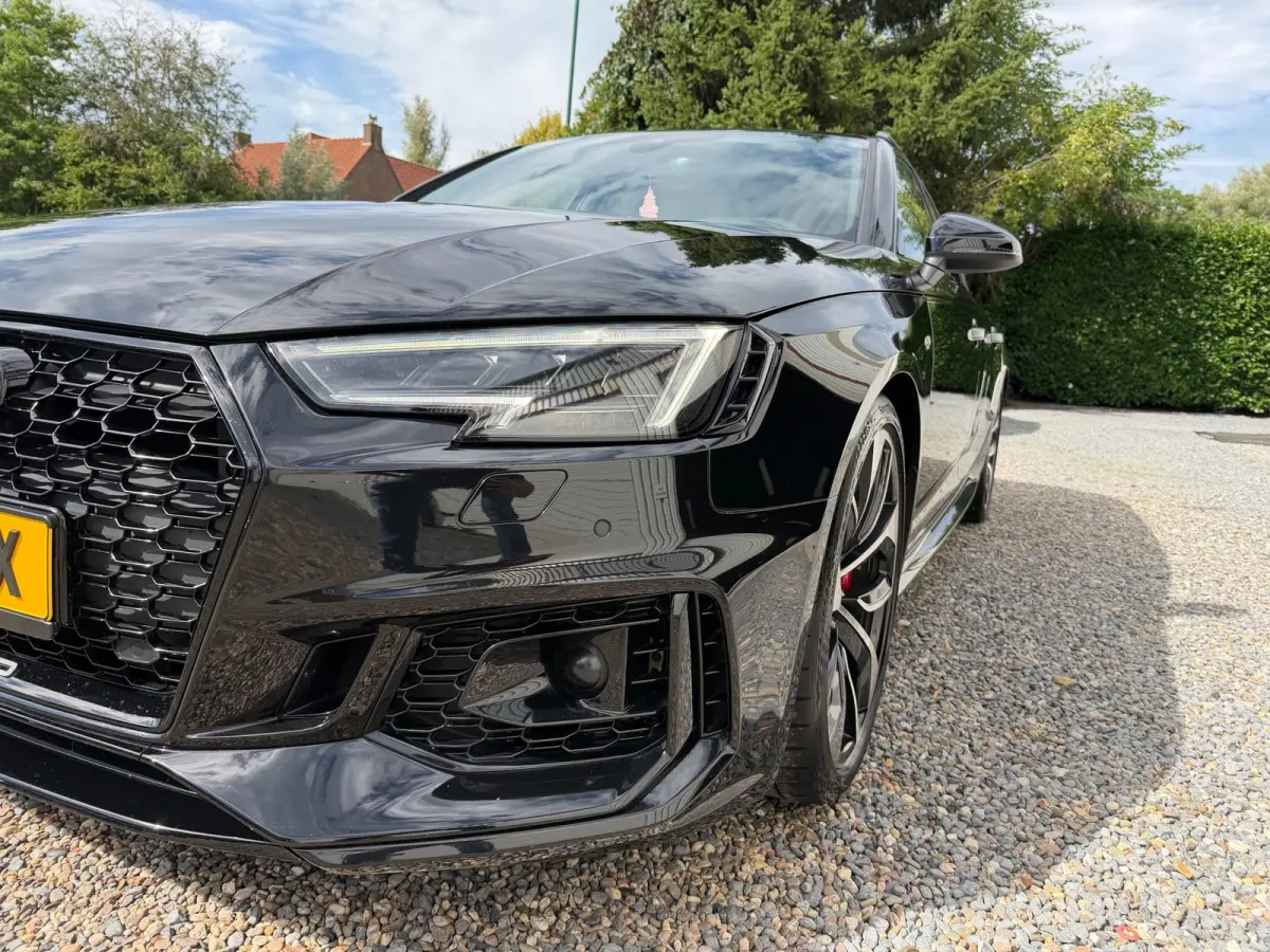 2.9 TFSI RS 4 quattro PANO.HUD.LEER.CLIMA.B&O.VOLL!