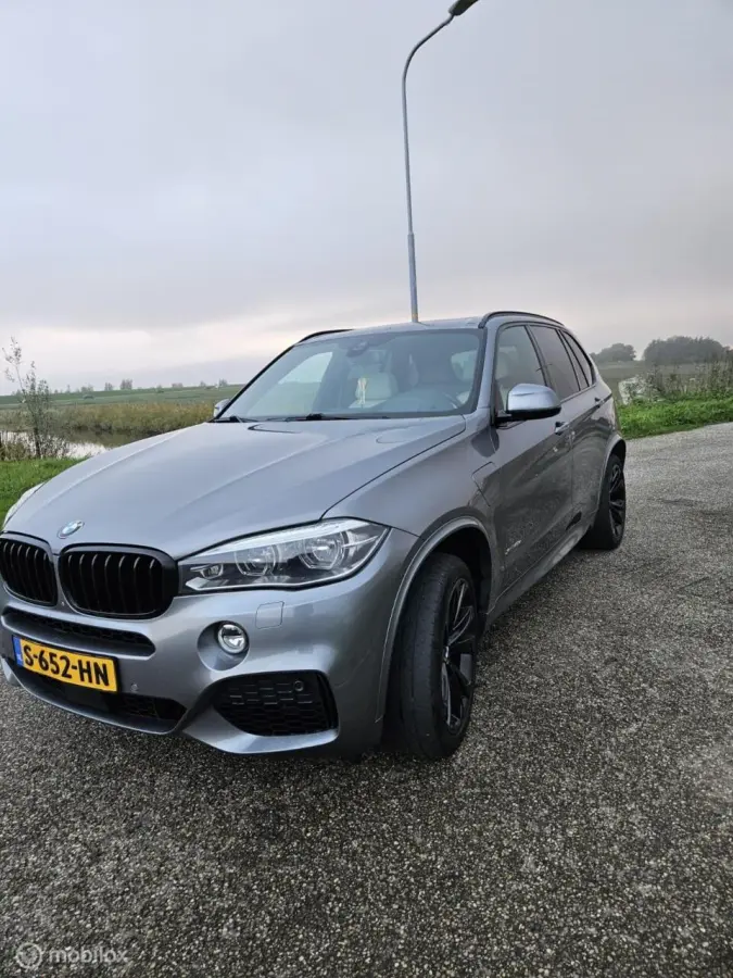 xDrive40e iPerformance