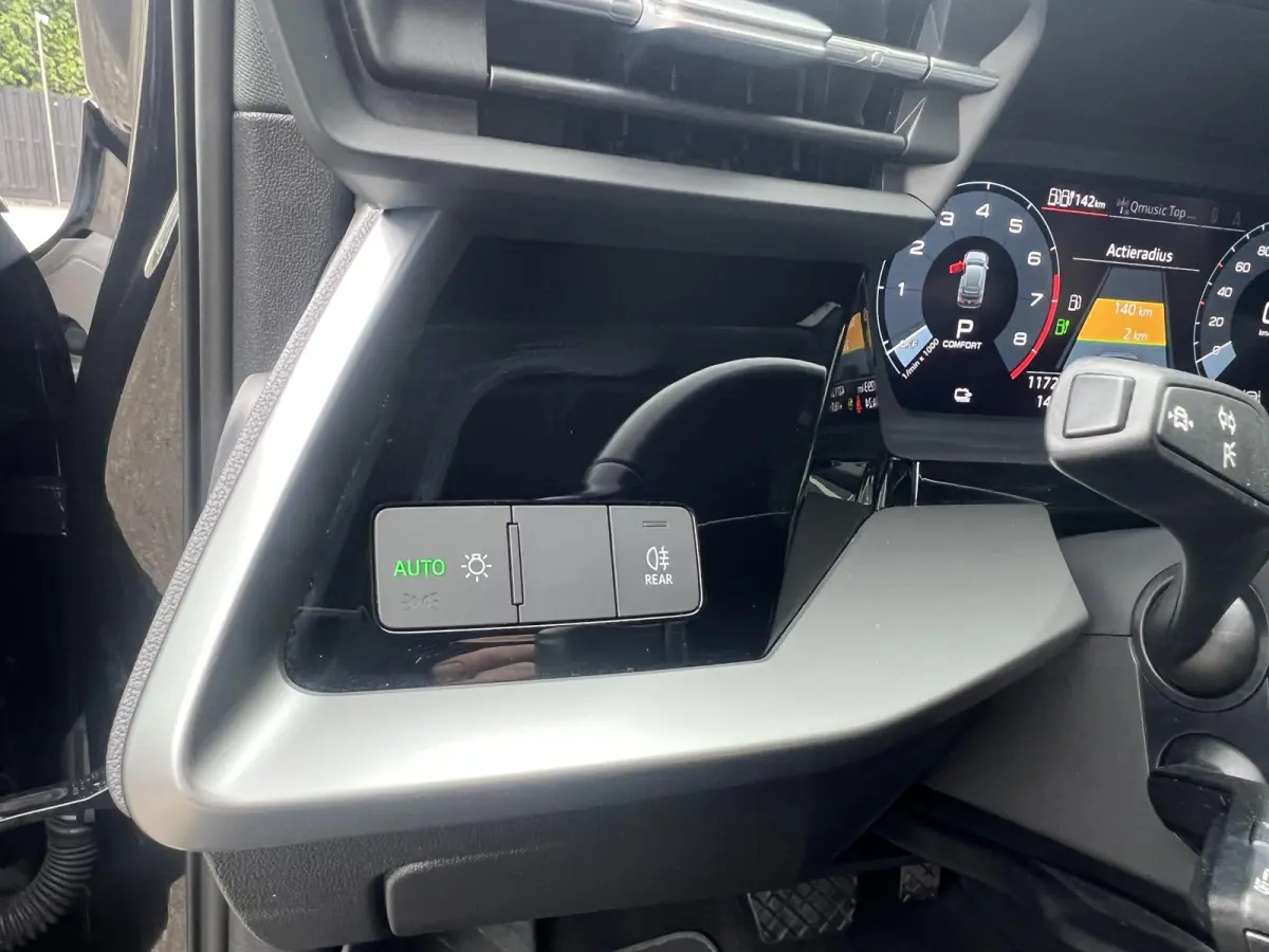 40 TFSI e Business edition 150 KW 204 pk Carplay Parkeerhulp