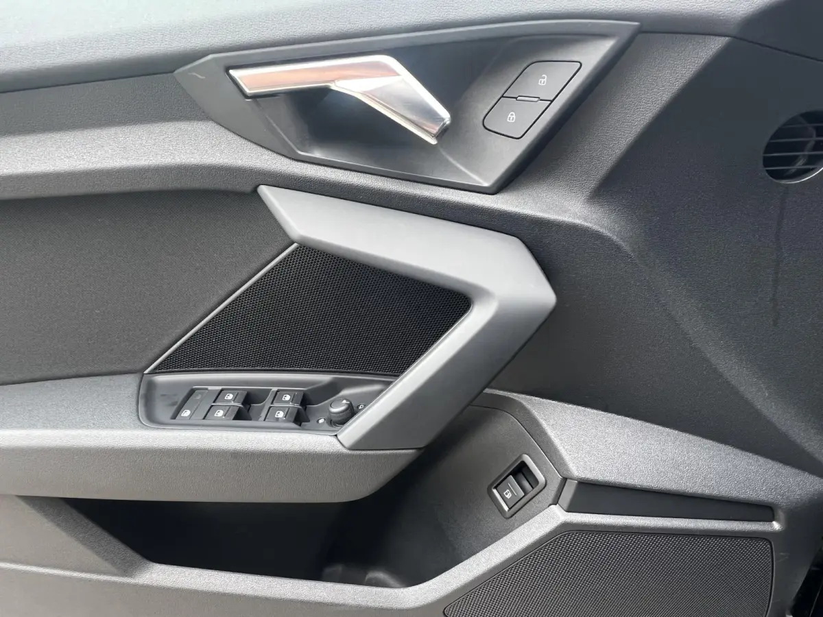 40 TFSI e Business edition 150 KW 204 pk Carplay Parkeerhulp