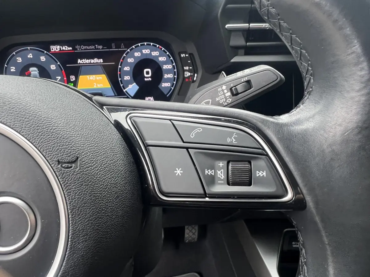 40 TFSI e Business edition 150 KW 204 pk Carplay Parkeerhulp