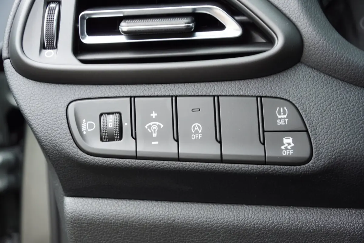 2021|1.0 T-GDi MHEV|Comfort Smart|Clima|CarPlay|Navi|Camera|Keyless|Cruise|DAB+|Parkeersensoren