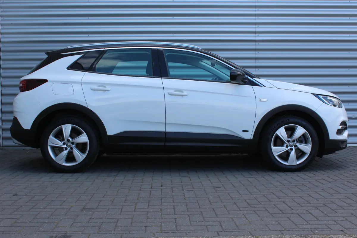 1.6 TURBO 225PK HYBRID ELEGANCE AUTOMAAT SOH 95% / NAVI / LEDER / CLIMA / FULL-LED / AGR / PDC / 18" LMV / CAMERA / KEYLESS / WINTERPAKKET !!