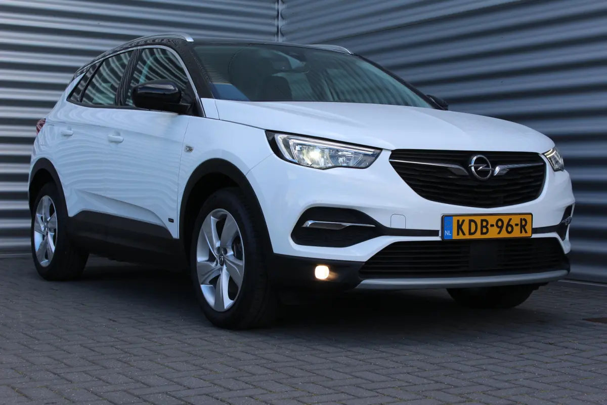 1.6 TURBO 225PK HYBRID ELEGANCE AUTOMAAT SOH 95% / NAVI / LEDER / CLIMA / FULL-LED / AGR / PDC / 18" LMV / CAMERA / KEYLESS / WINTERPAKKET !!