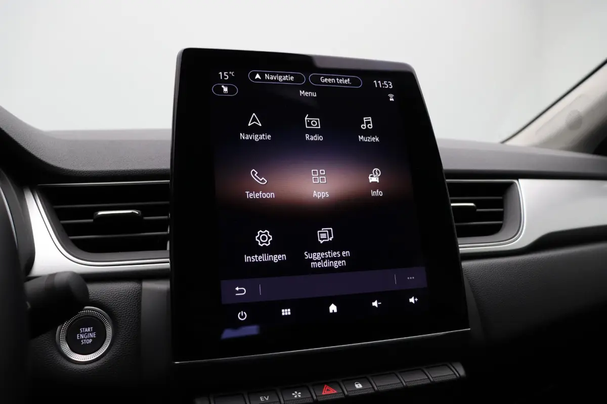 E-Tech Hybrid 145PK Techno | Grootscherm navigatie | Digitaal dashboard | Achteruitrijcamera | Parkeersensoren voor/achter | Camera |