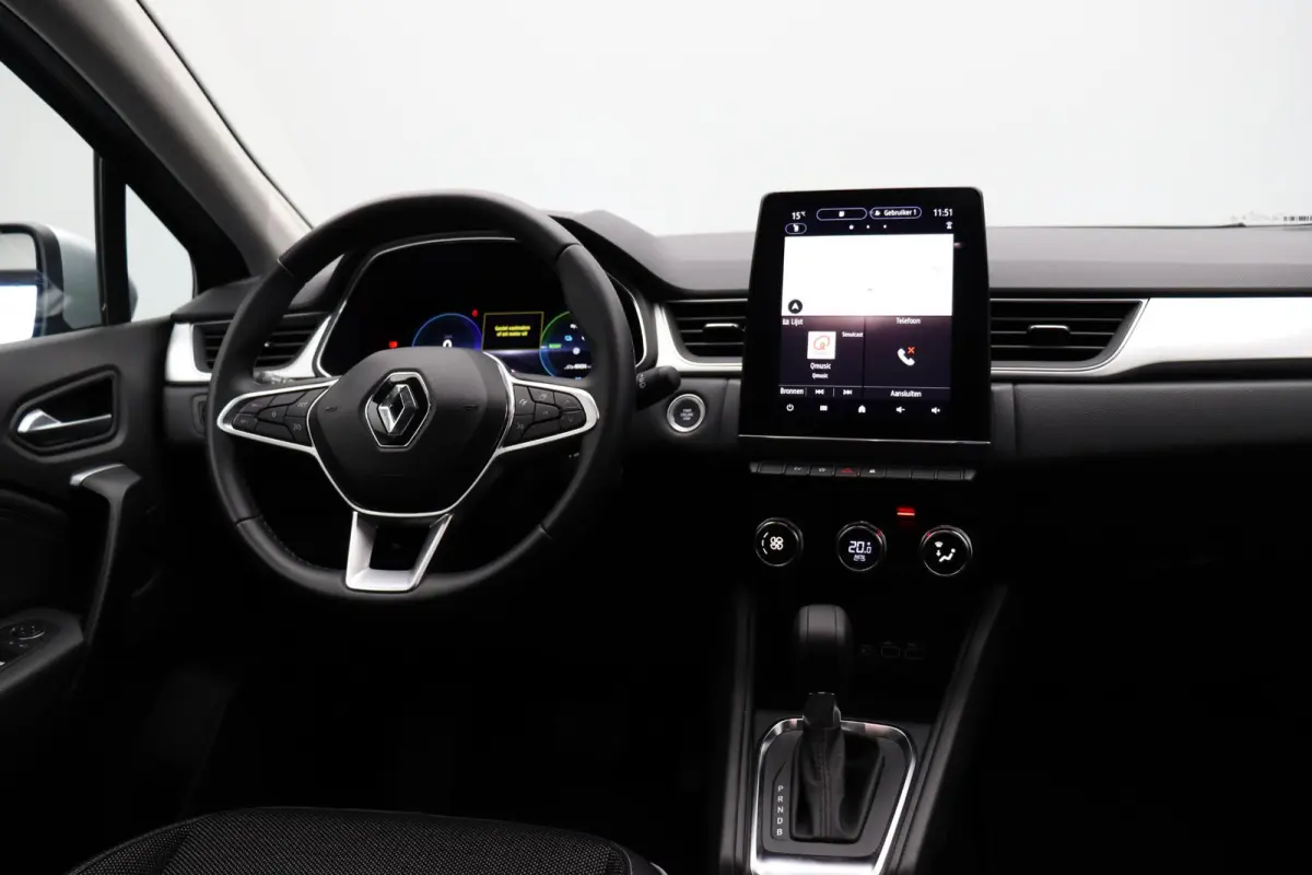 E-Tech Hybrid 145PK Techno | Grootscherm navigatie | Digitaal dashboard | Achteruitrijcamera | Parkeersensoren voor/achter | Camera |