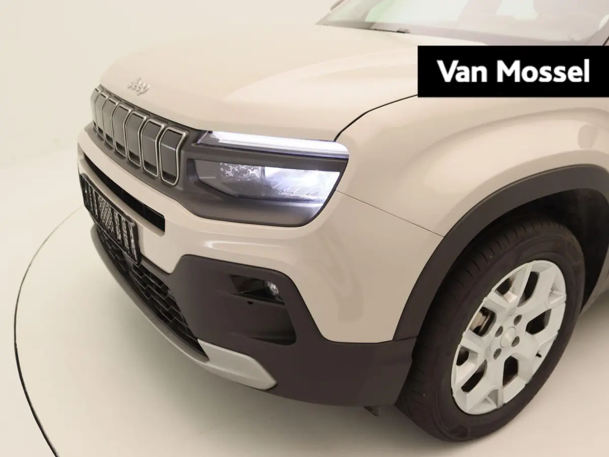 1.2 e-Hybrid Altitude | Camera | Apple Carplay | Climate Control |