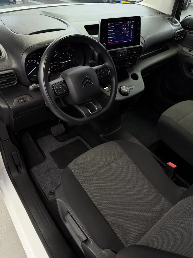 1.2 PureTech CarPlay Camera BTW