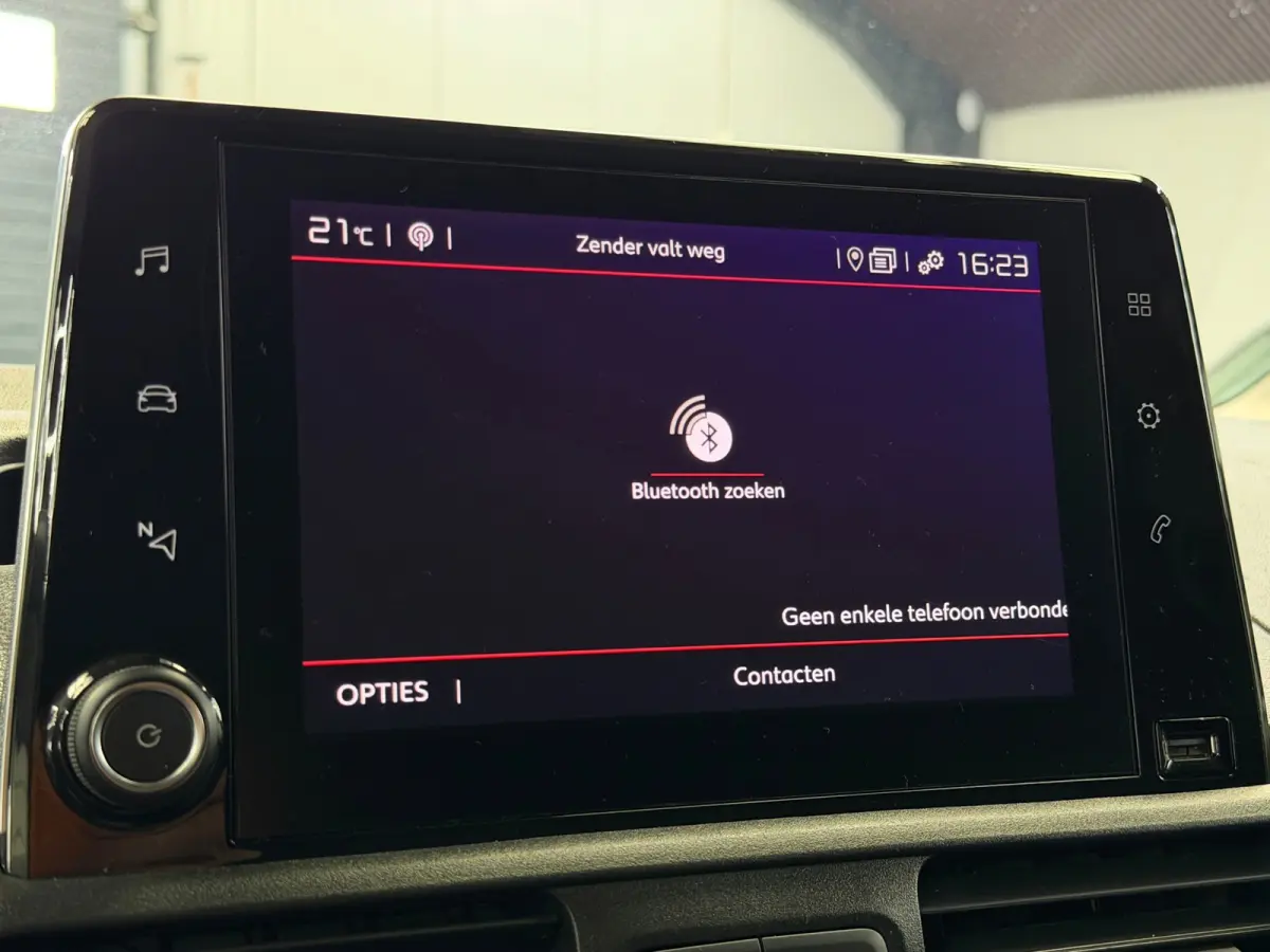 1.2 PureTech CarPlay Camera BTW