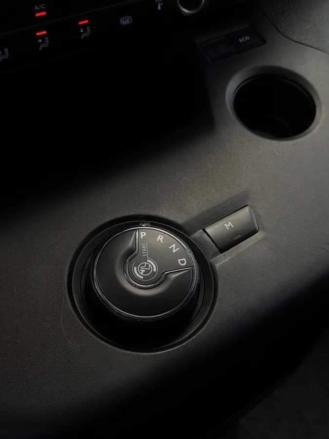 1.2 PureTech CarPlay Camera BTW
