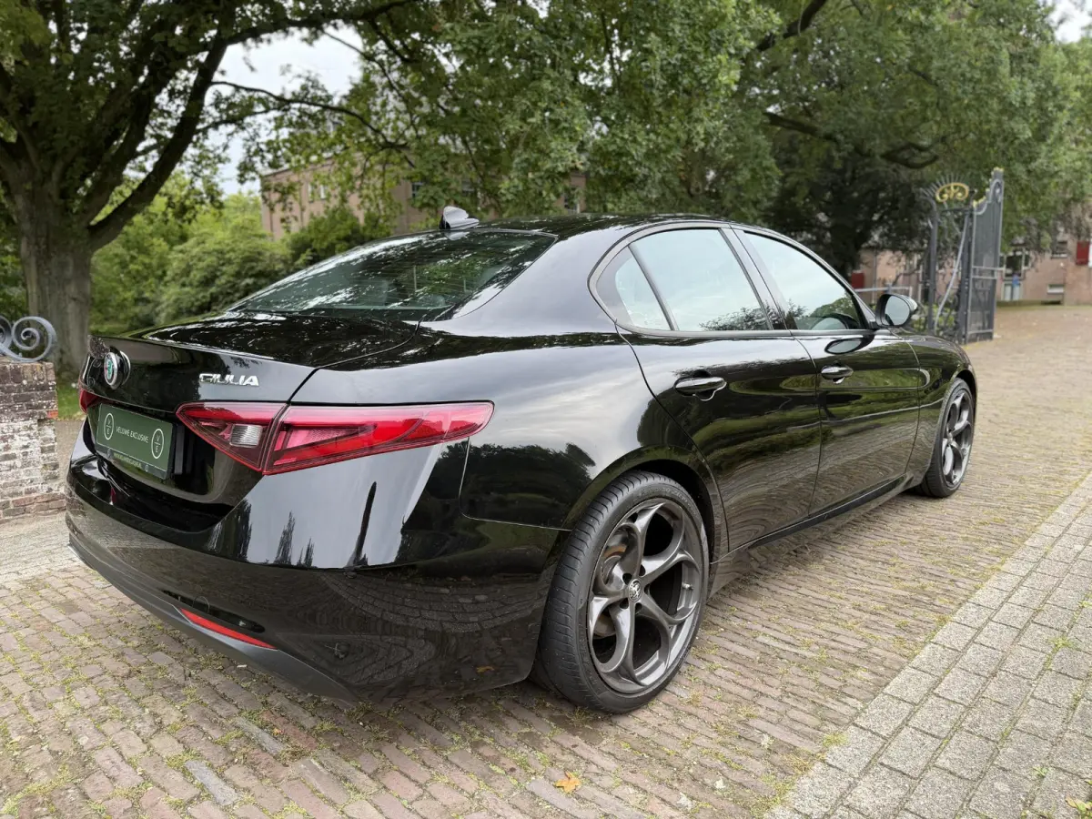 2.0T Business | 91.000KM | Navi | Nieuwe Service & APK | Geen Afleverkosten |