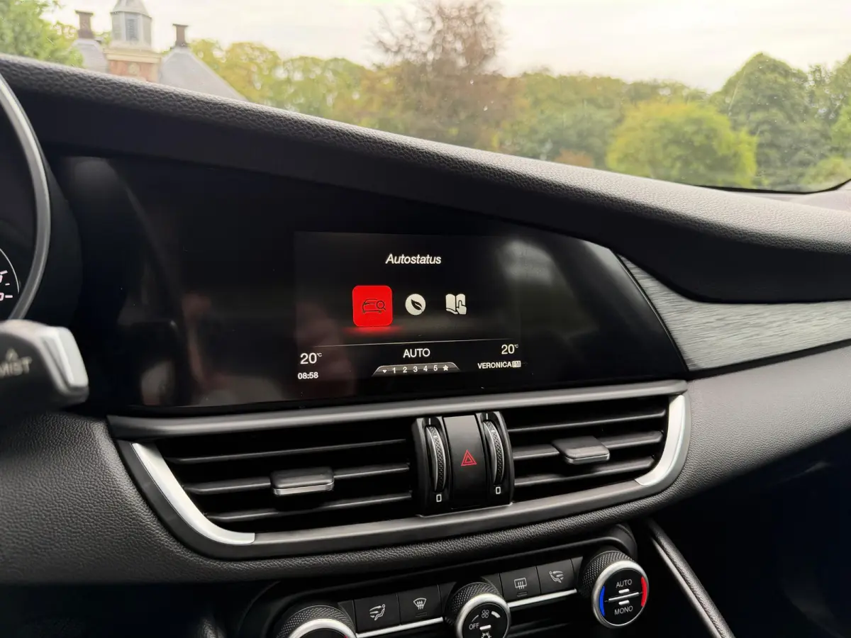 2.0T Business | 91.000KM | Navi | Nieuwe Service & APK | Geen Afleverkosten |