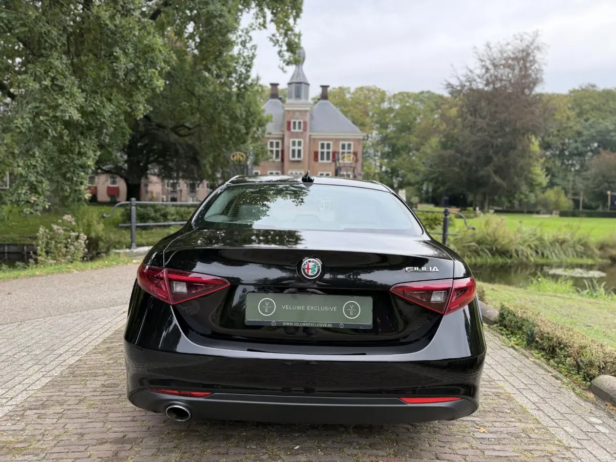 2.0T Business | 91.000KM | Navi | Nieuwe Service & APK | Geen Afleverkosten |