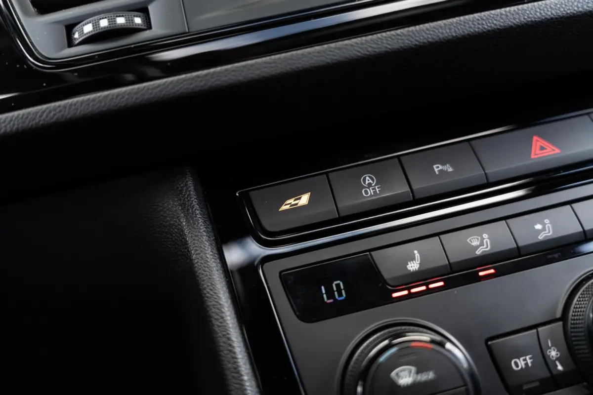 2.0 TSI CUPRA Ultimate Edition Pano Beats Carbon