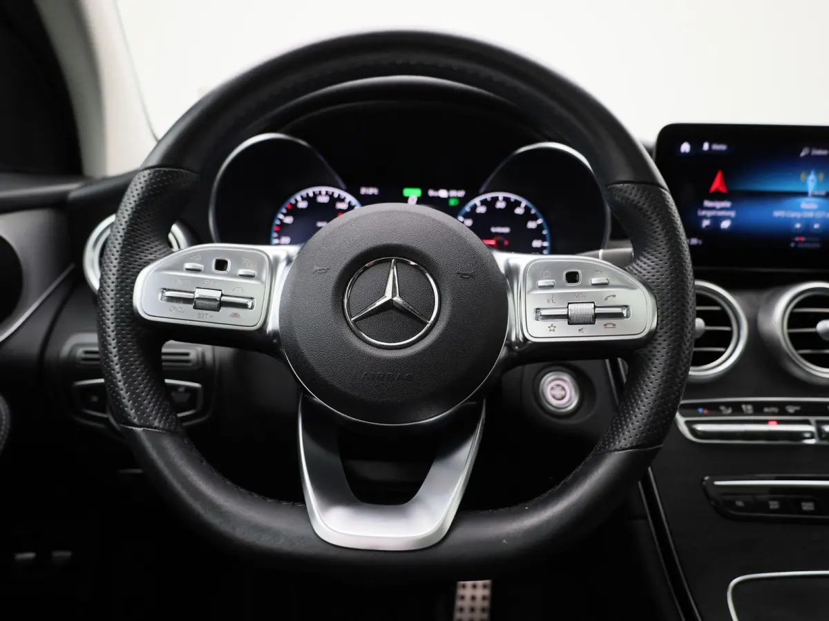 4MATIC Business Solution AMG | PANORAMDAK | 360 CAMERA | ELEKTRISCHE STOELVERSTELLING MET MEMORY | NAVIGATIE | KEY-LESS