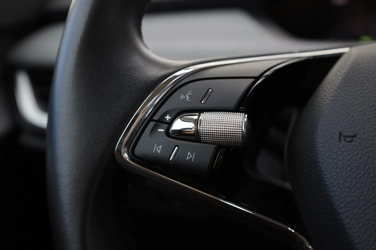 60 180pk | Achteruitrijcamera | LED | Cruise control