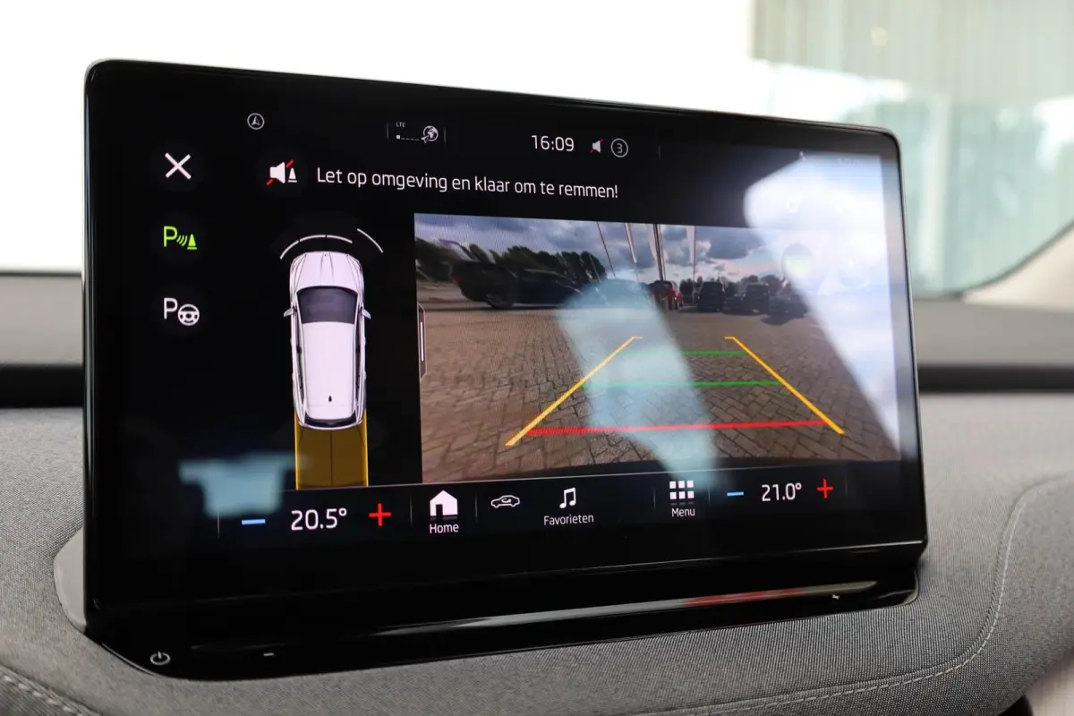 60 180pk | Achteruitrijcamera | LED | Cruise control