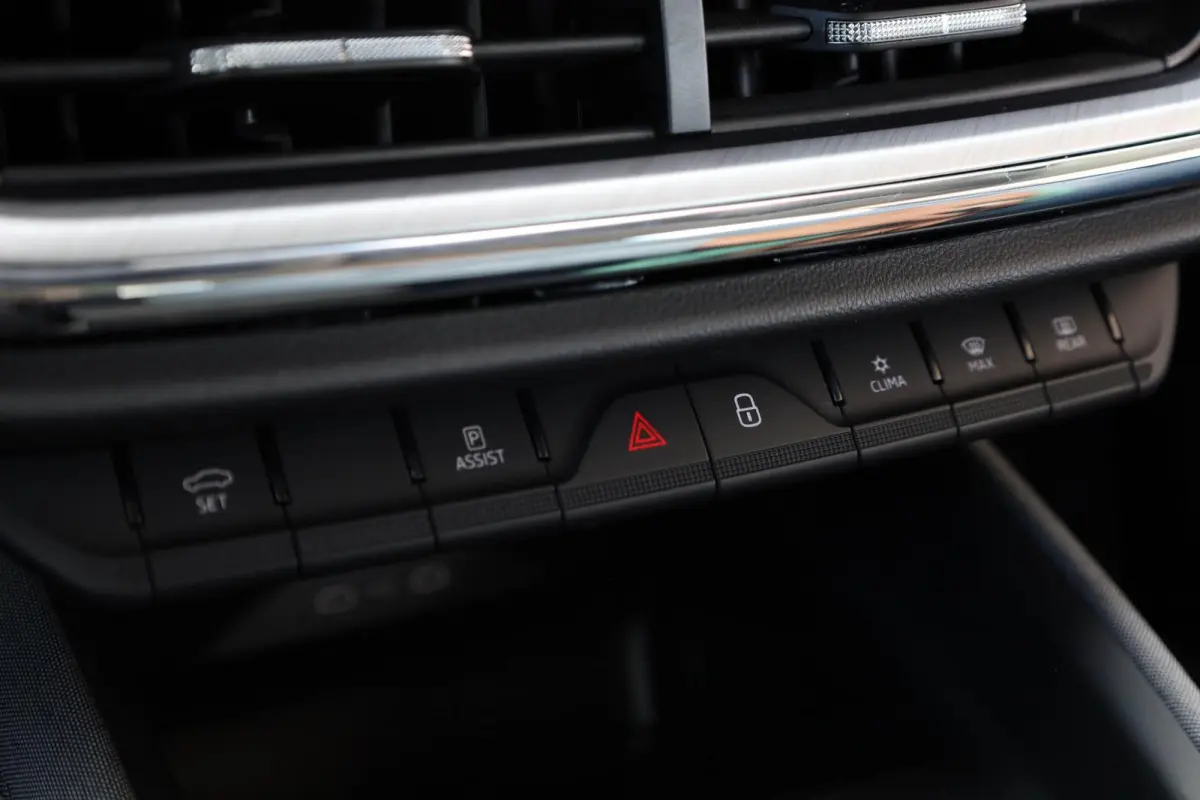 60 180pk | Achteruitrijcamera | LED | Cruise control