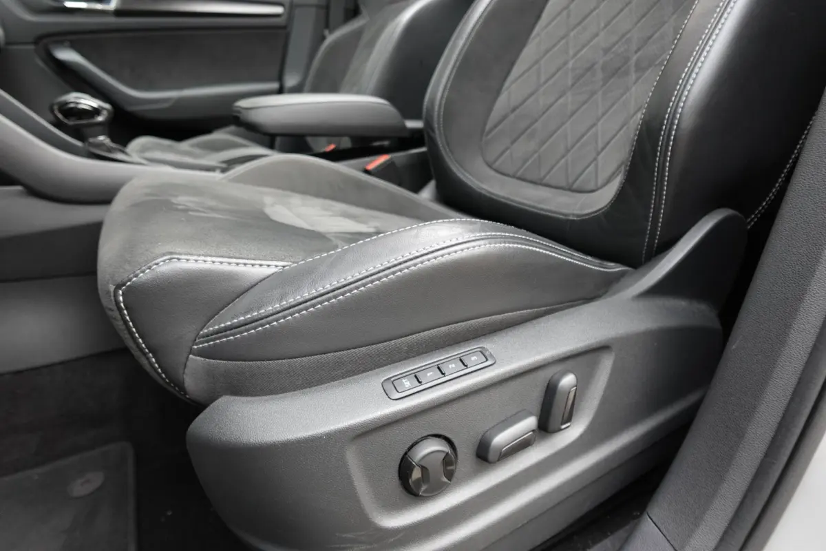 1.5 TSI Sportline Edition Plus PANO CAM MEMORY