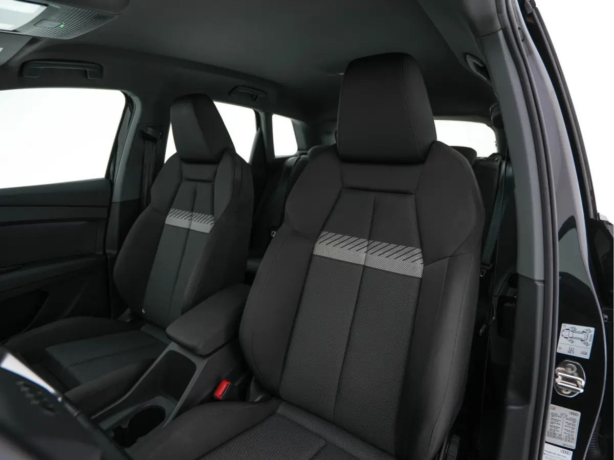 35 Advanced Edition 55 kWh {SoH-88%} (INCL-BTW) Aut. *NAVI-FULLMAP | MATRIX-LED | KEYLESS | AUDI-SOUND |  DIGI-COCKPIT | DAB | CARPLAY | HEATED-SPORTSEATS | CRUISE | 19''ALU*