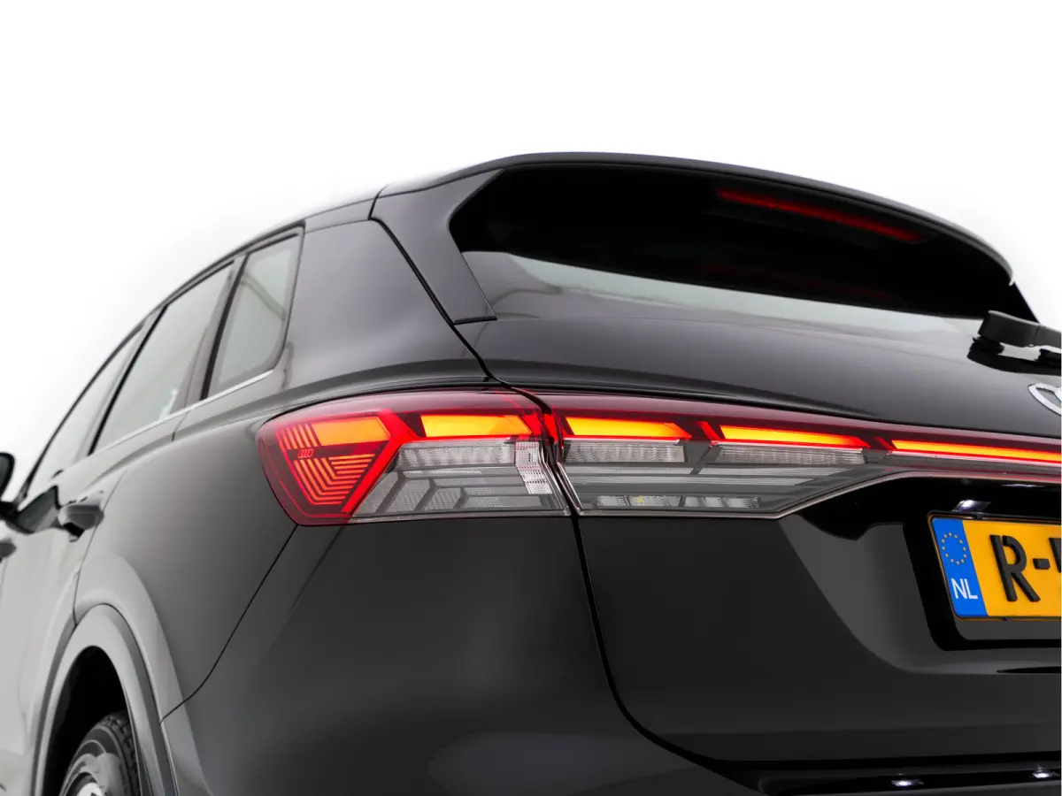 35 Advanced Edition 55 kWh {SoH-88%} (INCL-BTW) Aut. *NAVI-FULLMAP | MATRIX-LED | KEYLESS | AUDI-SOUND |  DIGI-COCKPIT | DAB | CARPLAY | HEATED-SPORTSEATS | CRUISE | 19''ALU*