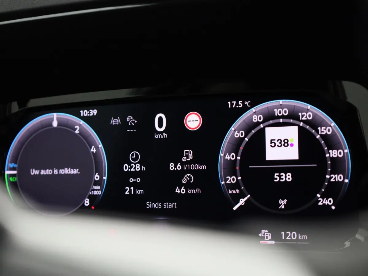 1.5 TSI Hybride Limited Edition 115PK | Automaat | Multifuntioneel Stuurwiel | Adaptive Cruise Control | Digital Cockpit Pro | DAB+ | Apple/Android Carplay | Navigatie |  Parkeerhulp vóór 