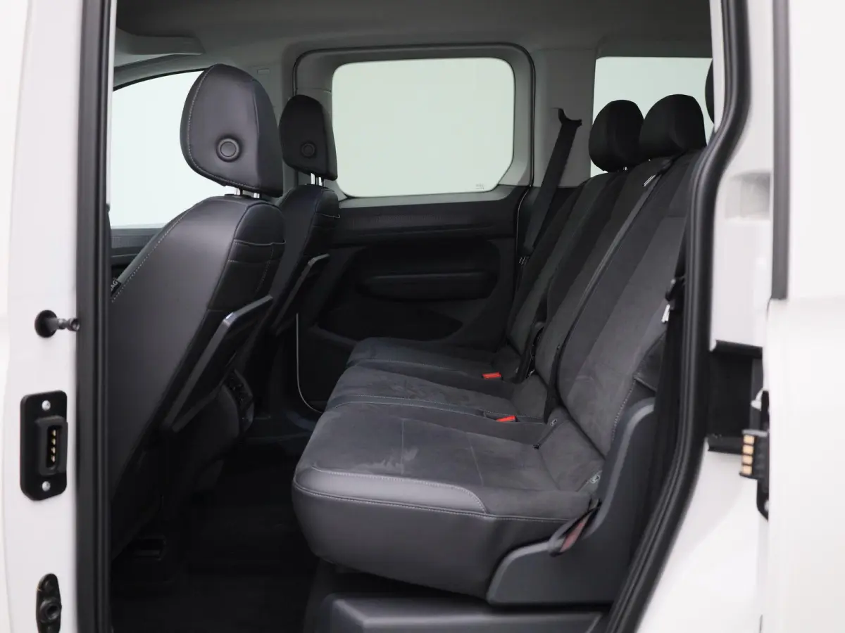 1.5 TSI Hybride Limited Edition 115PK | Automaat | Multifuntioneel Stuurwiel | Adaptive Cruise Control | Digital Cockpit Pro | DAB+ | Apple/Android Carplay | Navigatie |  Parkeerhulp vóór 