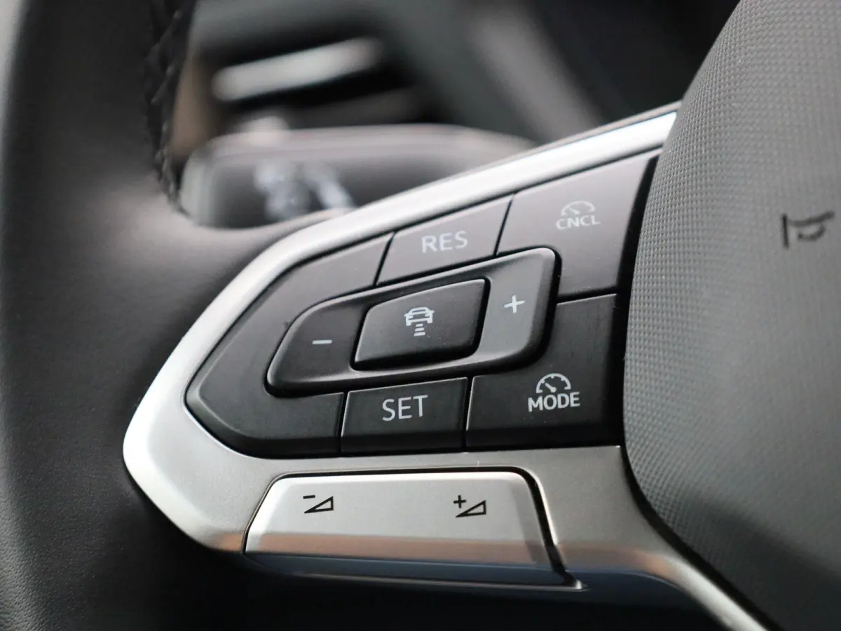 1.5 TSI Hybride Limited Edition 115PK | Automaat | Multifuntioneel Stuurwiel | Adaptive Cruise Control | Digital Cockpit Pro | DAB+ | Apple/Android Carplay | Navigatie |  Parkeerhulp vóór 