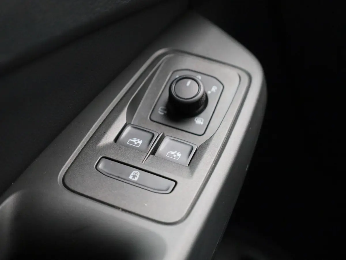 1.5 TSI Hybride Limited Edition 115PK | Automaat | Multifuntioneel Stuurwiel | Adaptive Cruise Control | Digital Cockpit Pro | DAB+ | Apple/Android Carplay | Navigatie |  Parkeerhulp vóór 