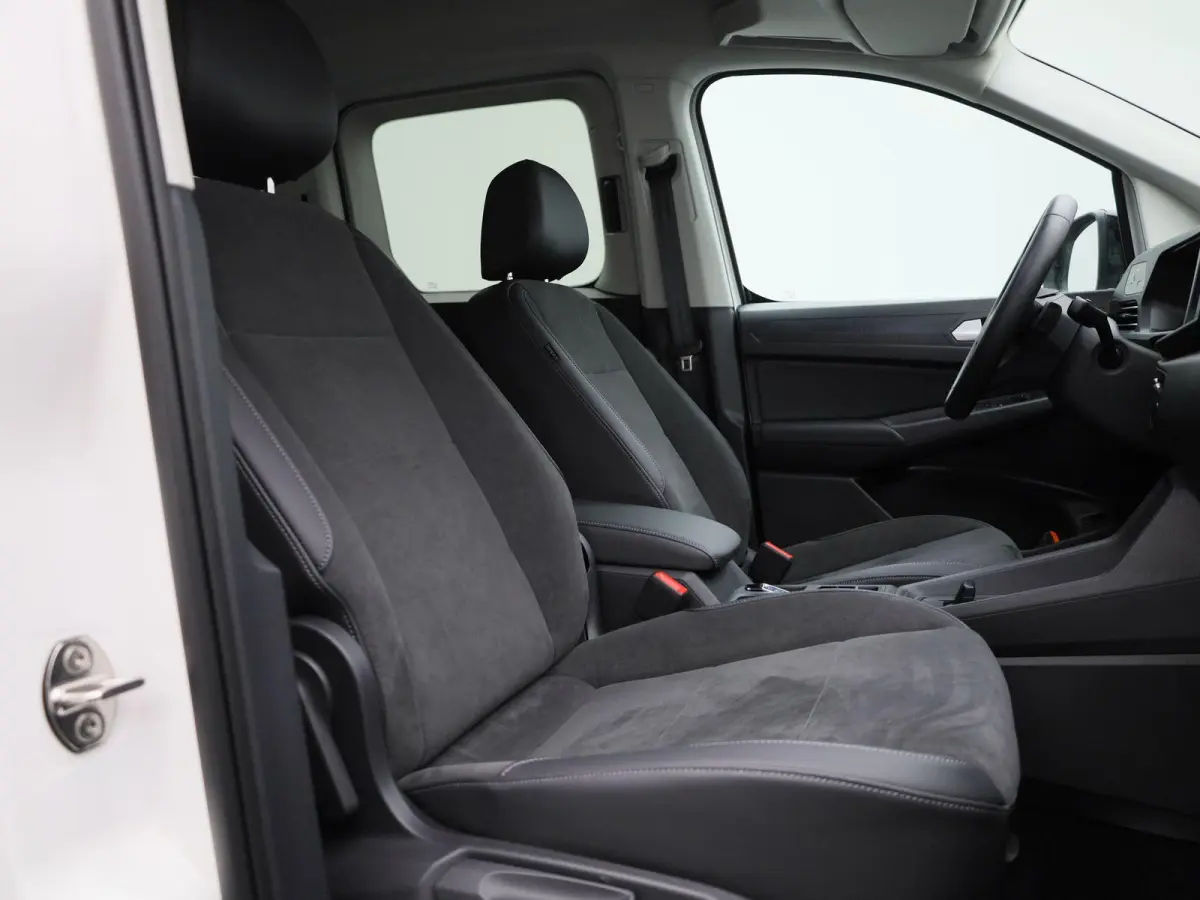 1.5 TSI Hybride Limited Edition 115PK | Automaat | Multifuntioneel Stuurwiel | Adaptive Cruise Control | Digital Cockpit Pro | DAB+ | Apple/Android Carplay | Navigatie |  Parkeerhulp vóór 
