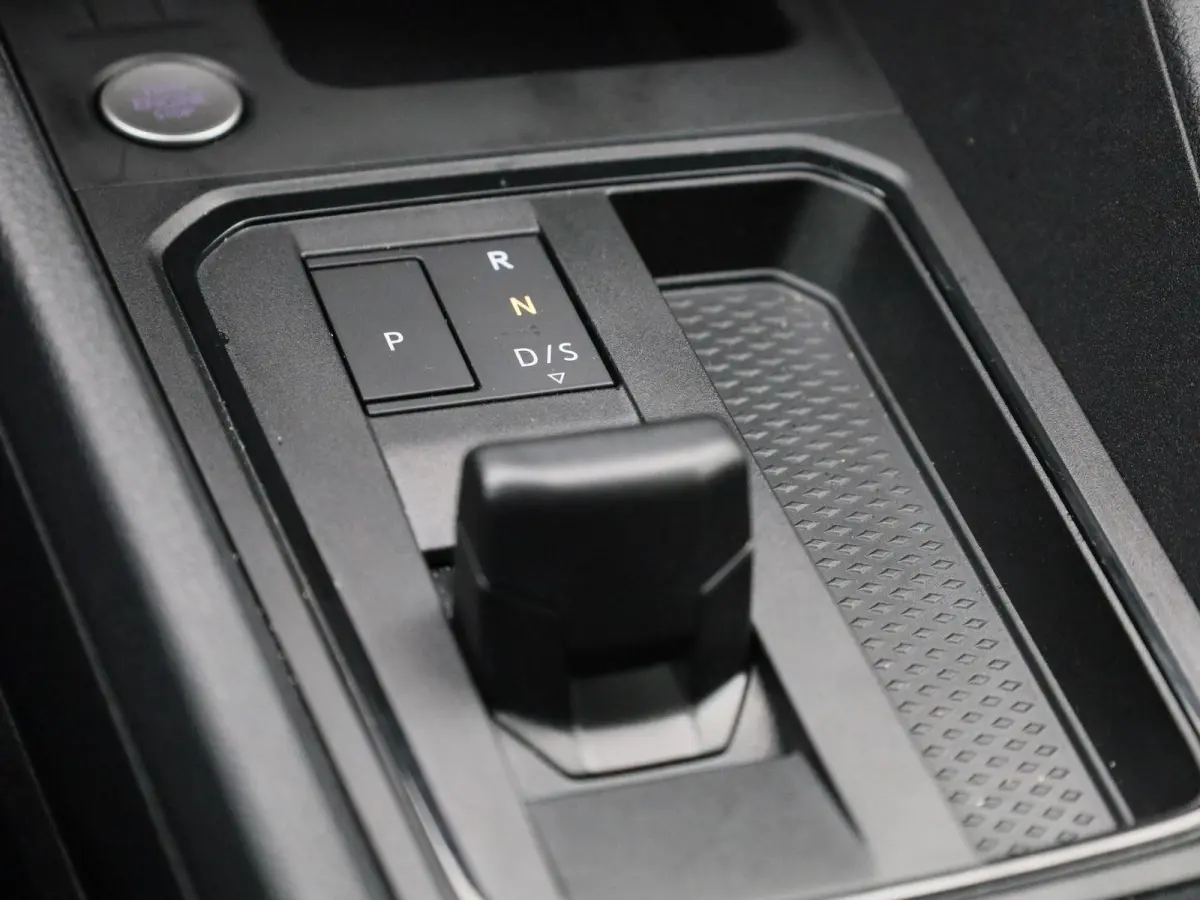 1.5 TSI Hybride Limited Edition 115PK | Automaat | Multifuntioneel Stuurwiel | Adaptive Cruise Control | Digital Cockpit Pro | DAB+ | Apple/Android Carplay | Navigatie |  Parkeerhulp vóór 