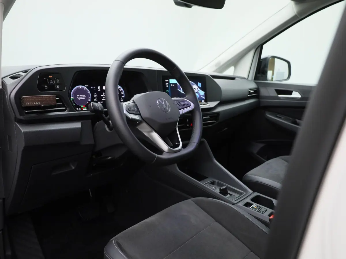 1.5 TSI Hybride Limited Edition 115PK | Automaat | Multifuntioneel Stuurwiel | Adaptive Cruise Control | Digital Cockpit Pro | DAB+ | Apple/Android Carplay | Navigatie |  Parkeerhulp vóór 