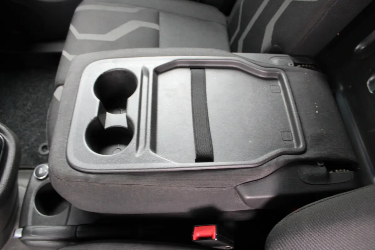 1.5 TDCI | 3 ZITS | AIRCO | ALL SEASON BANDEN | BETIMMERING |