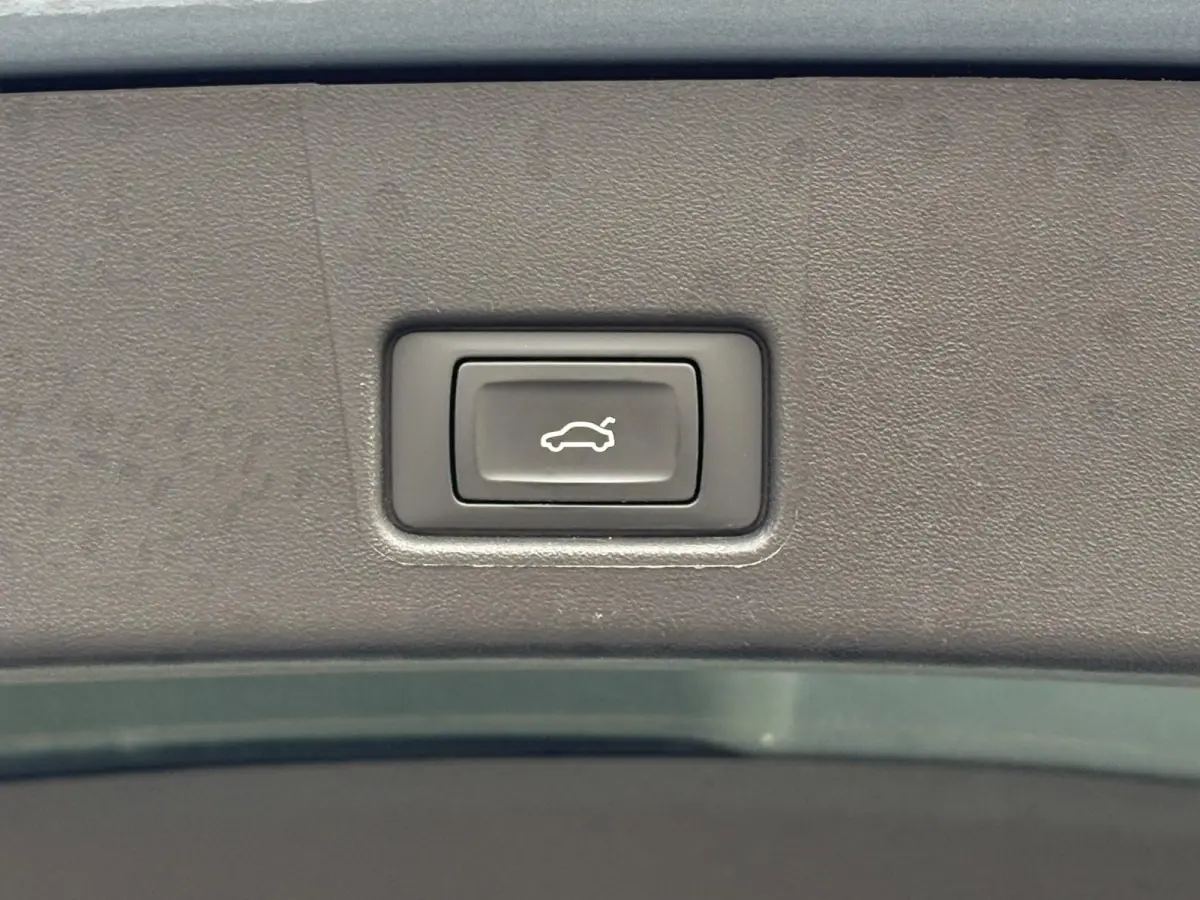 40 77 KWh 204pk Advanced Edition Sport TREKHAAK/1E EIG/NL-AUTO/SOH 96,1%