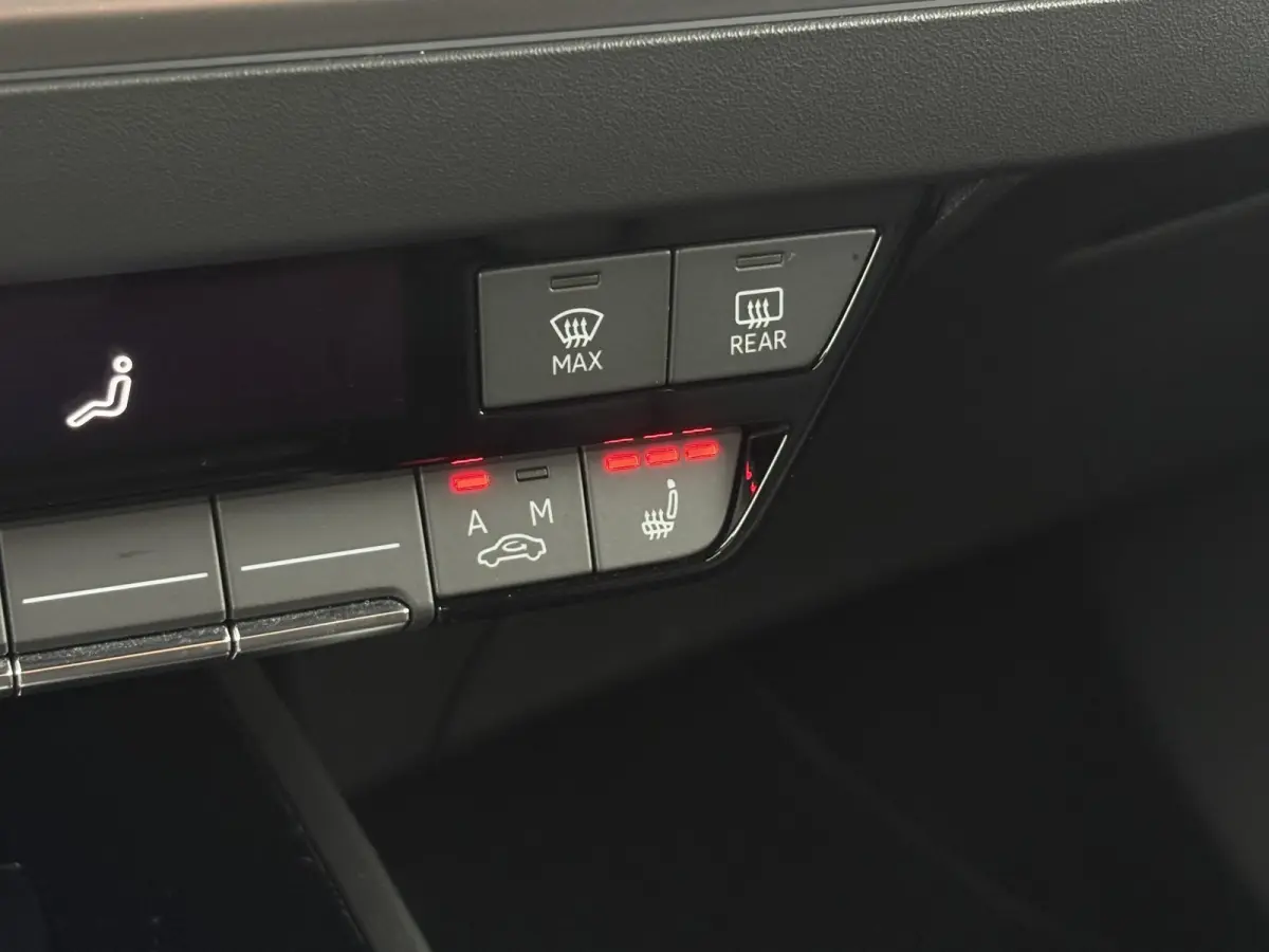40 77 KWh 204pk Advanced Edition Sport TREKHAAK/1E EIG/NL-AUTO/SOH 96,1%