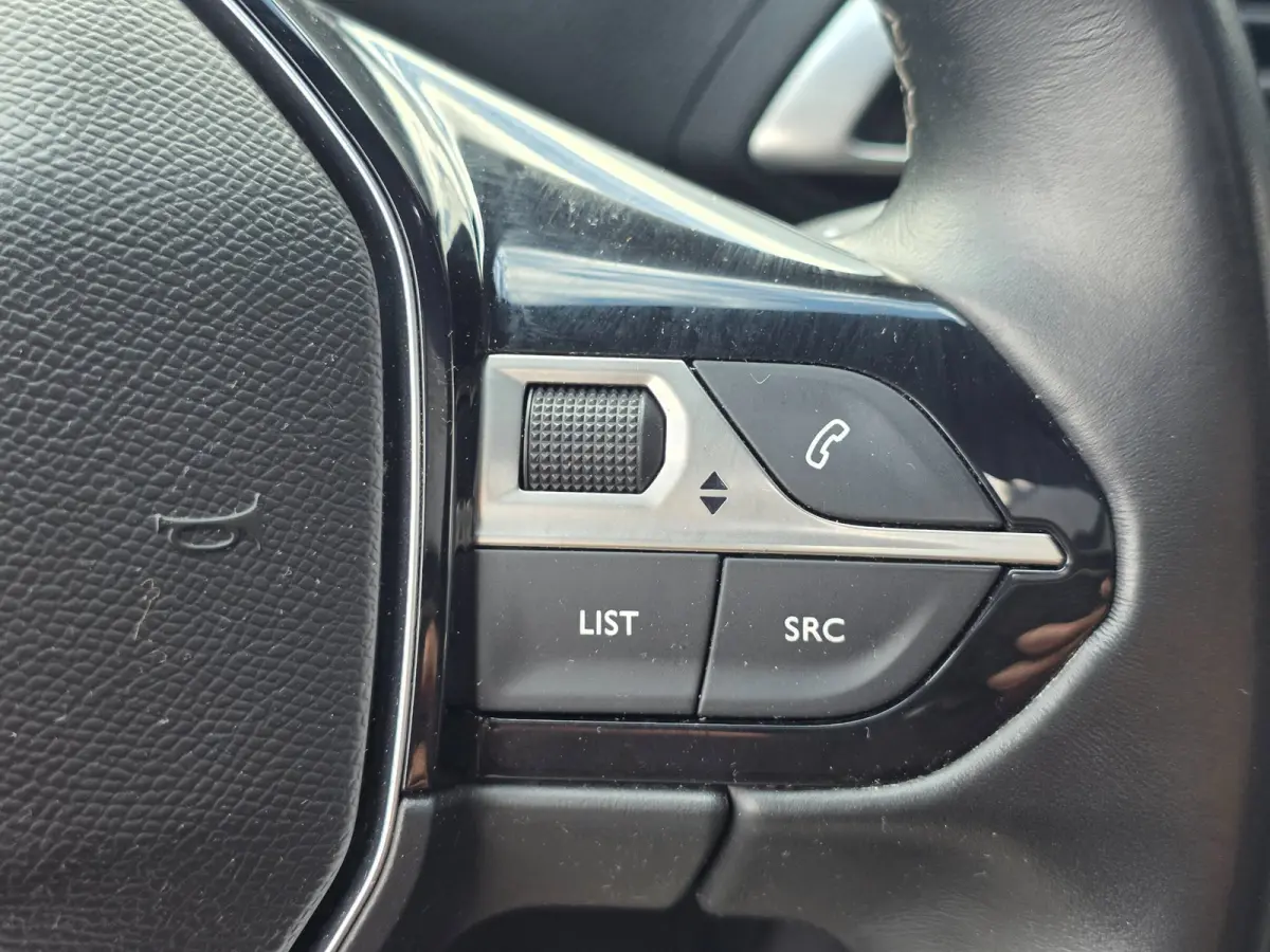 1.2 PureTech GT-Line | PANO | CAMERA | 7 PERSOONS